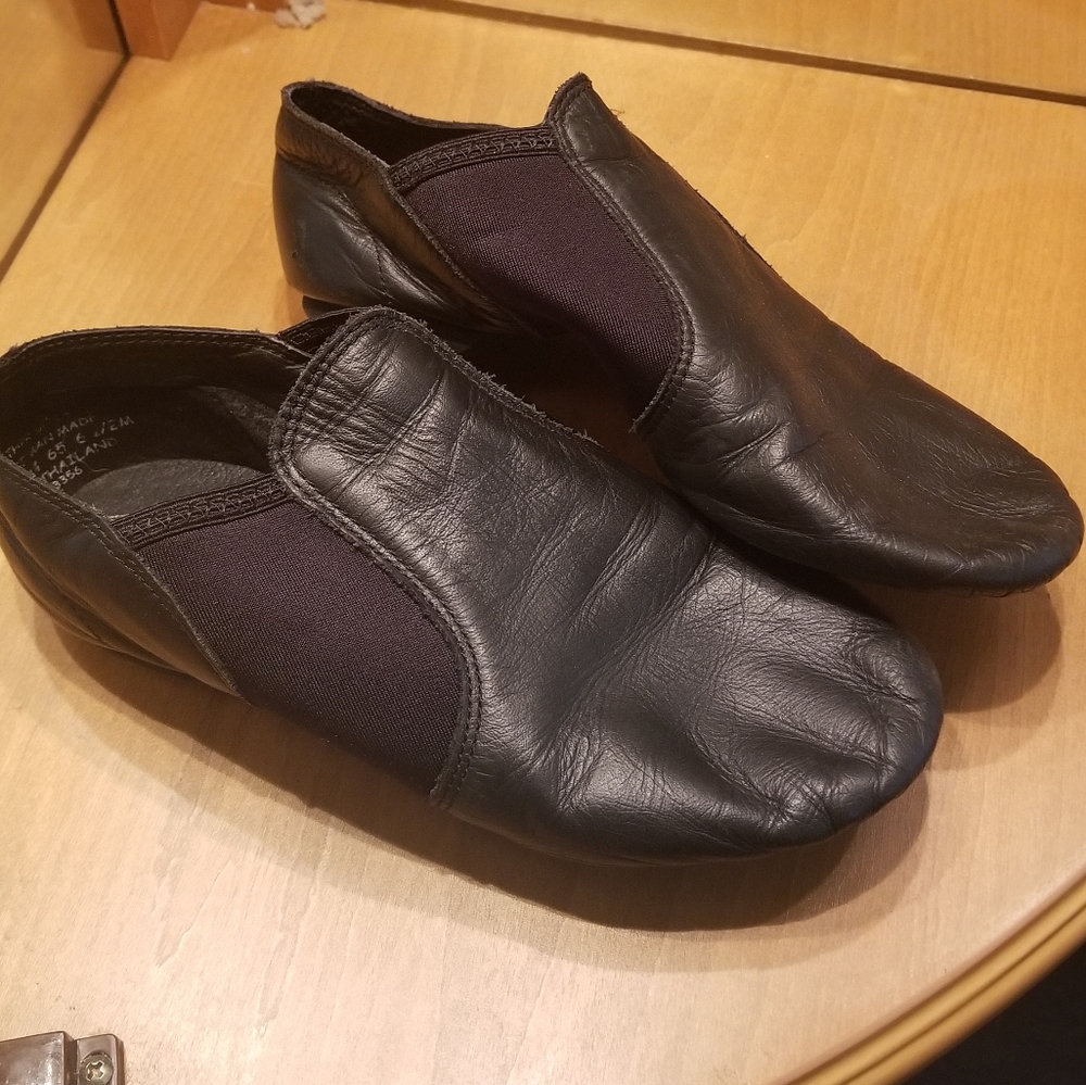 Girl's dance shoes. Jazz